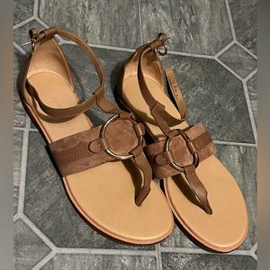 Women sandal